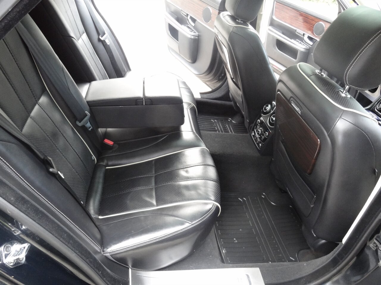 2012 Jaguar XJL Portfolio Premium - Photo 38 - Deland, FL 32720