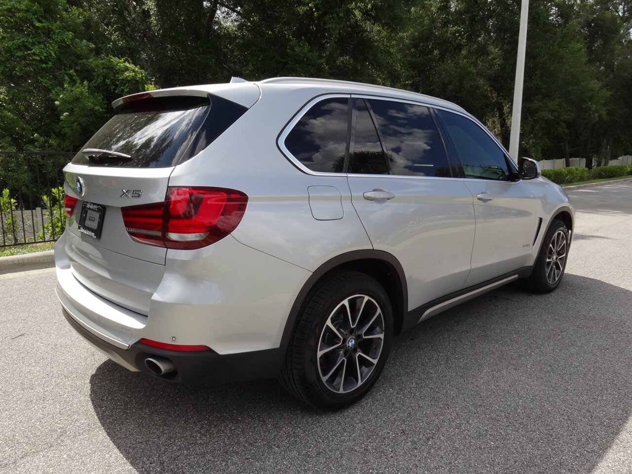 2017 BMW X5 xDrive35i  Premium - Photo 4 - Deland, FL 32720