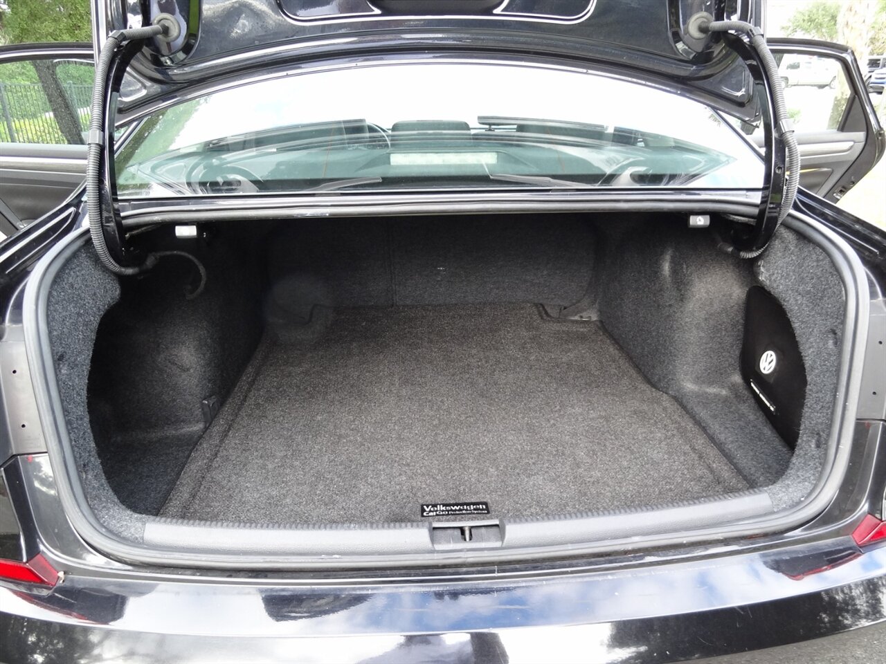 2018 Volkswagen Passat 2.0T SE   - Photo 35 - Deland, FL 32720