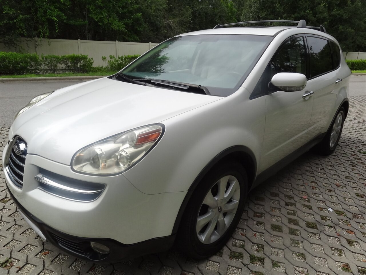 2006 Subaru B9 Tribeca 7-Pass.  Limited - Photo 2 - Deland, FL 32720