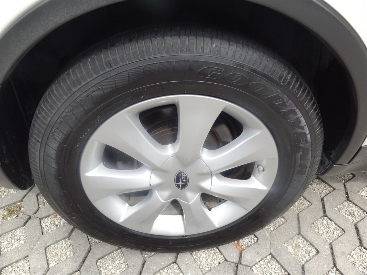 2006 Subaru B9 Tribeca 7-Pass.  Limited - Photo 28 - Deland, FL 32720