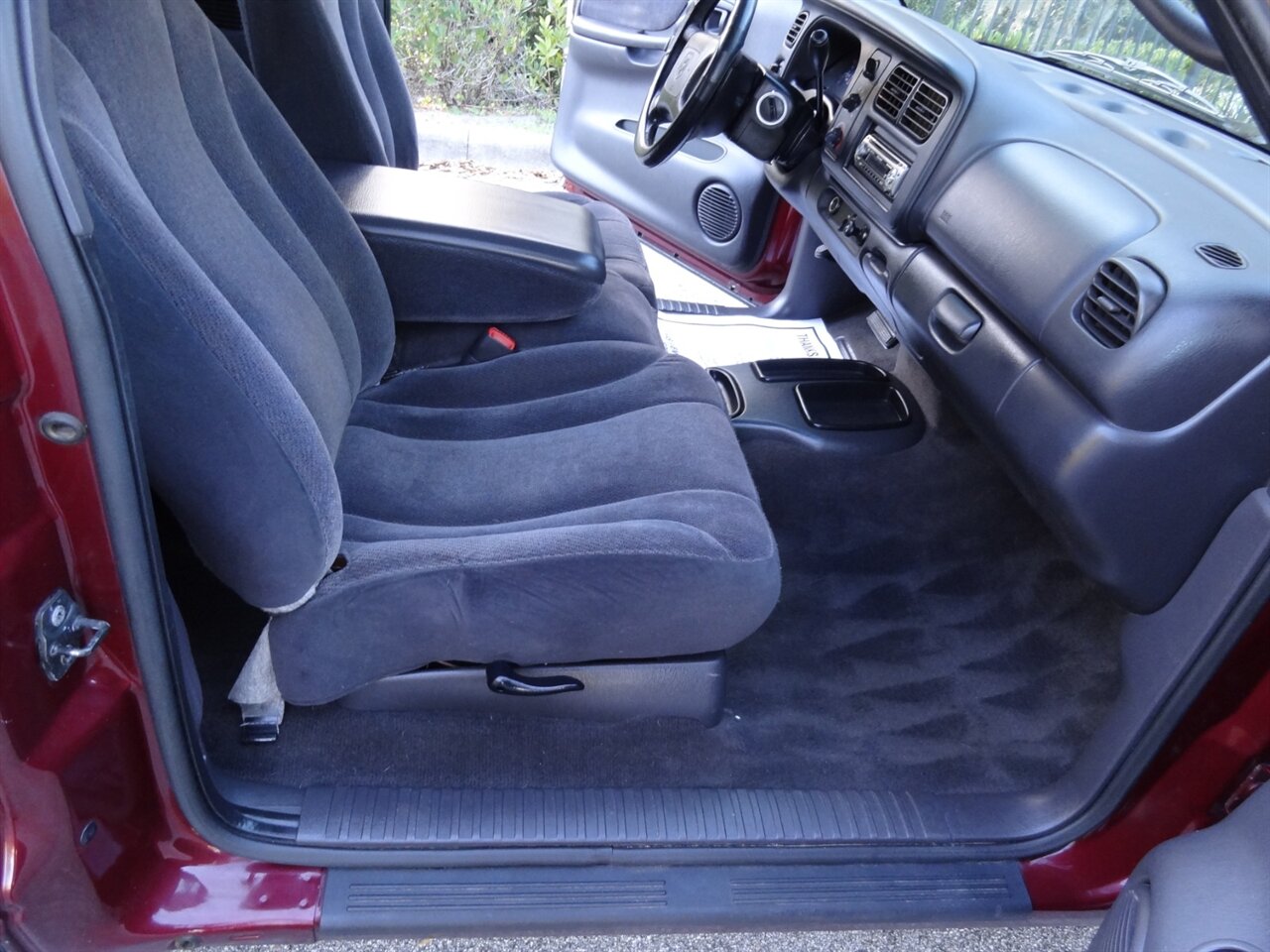 2000 Dodge Dakota SLT - Photo 38 - Deland, FL 32720