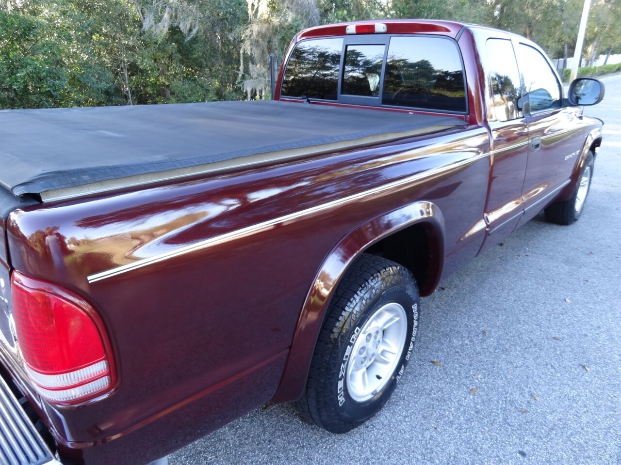 2000 Dodge Dakota SLT - Photo 13 - Deland, FL 32720
