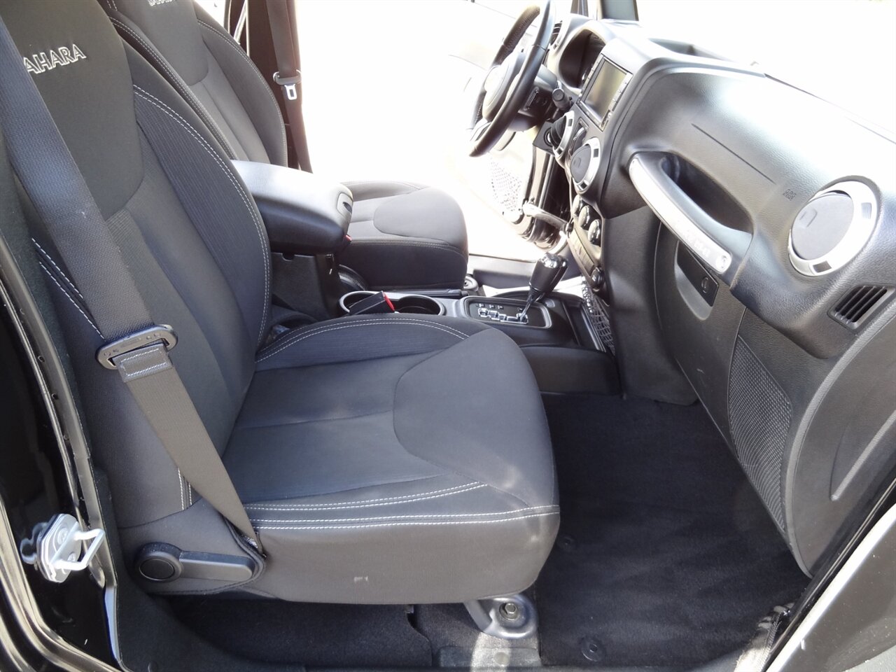 2017 Jeep Wrangler Unlimited Sahara   - Photo 50 - Deland, FL 32720