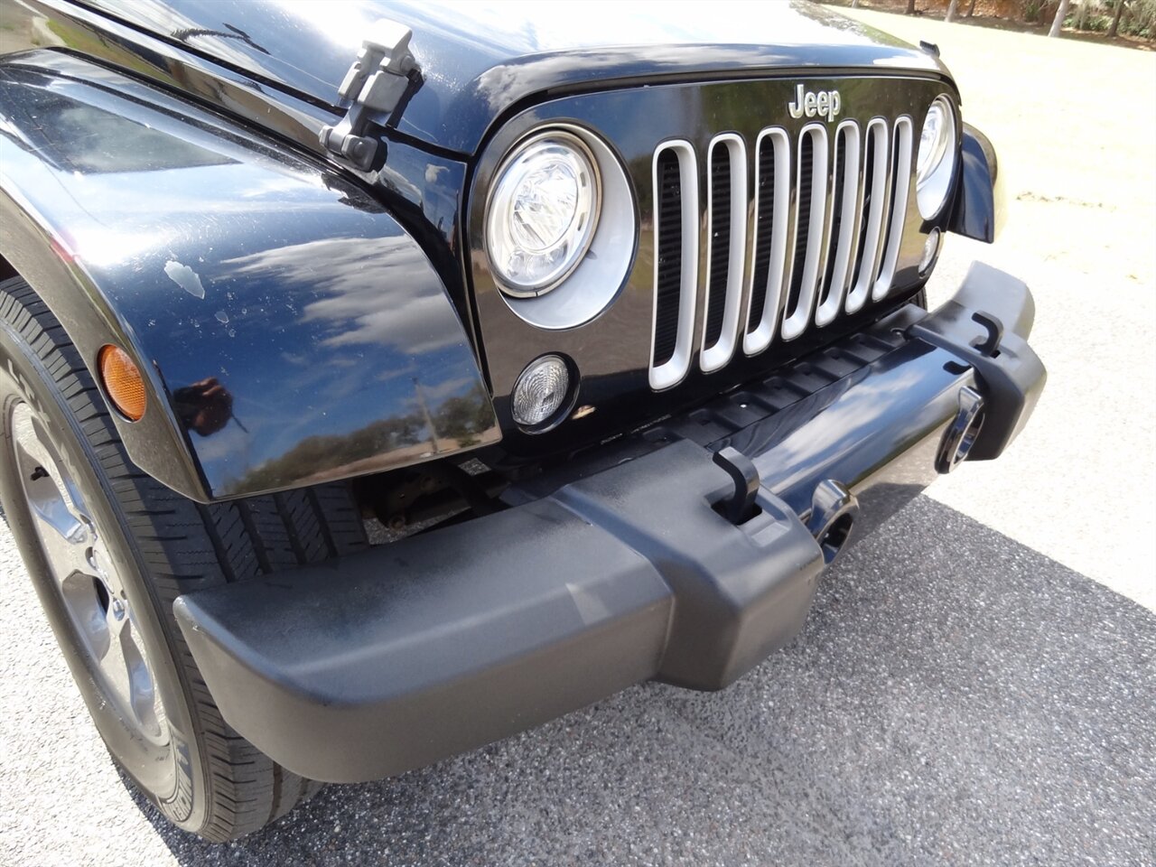 2017 Jeep Wrangler Unlimited Sahara   - Photo 7 - Deland, FL 32720
