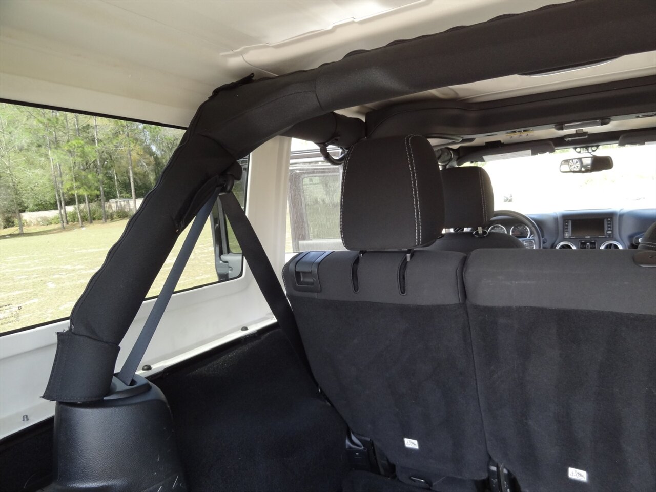 2017 Jeep Wrangler Unlimited Sahara   - Photo 46 - Deland, FL 32720