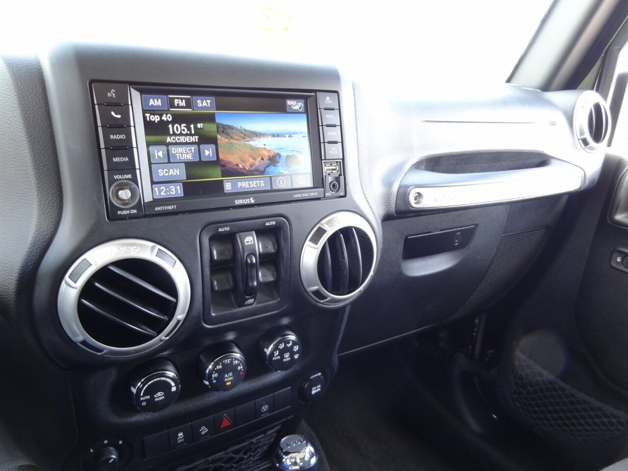 2017 Jeep Wrangler Unlimited Sahara   - Photo 63 - Deland, FL 32720