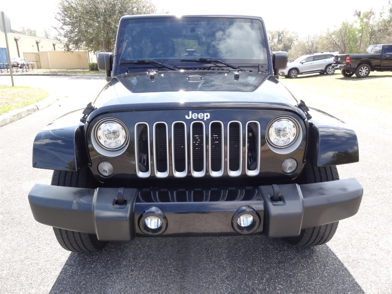 2017 Jeep Wrangler Unlimited Sahara   - Photo 5 - Deland, FL 32720