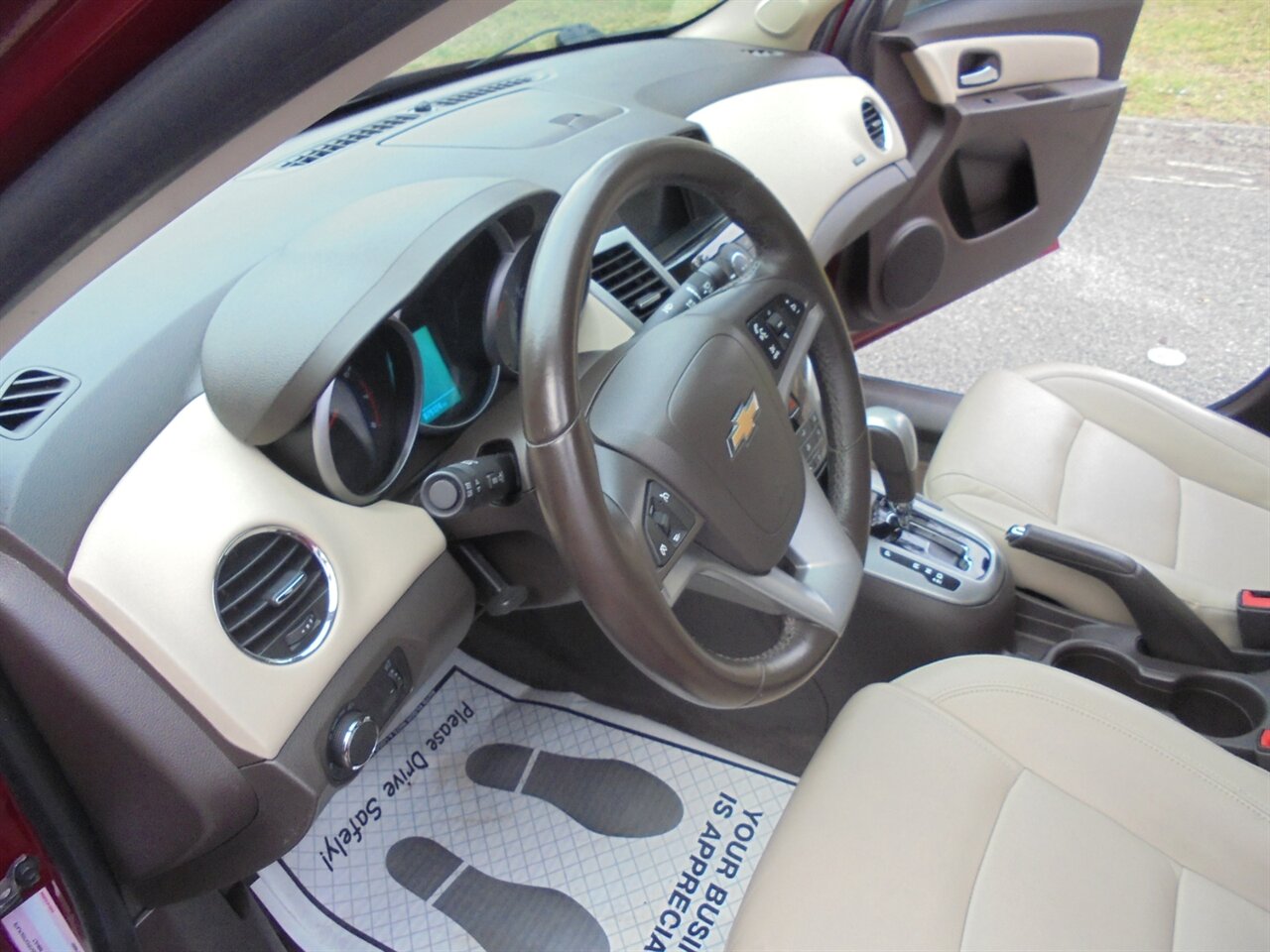 2014 Chevrolet Cruze 2LT Auto  Premium - Photo 29 - Deland, FL 32720