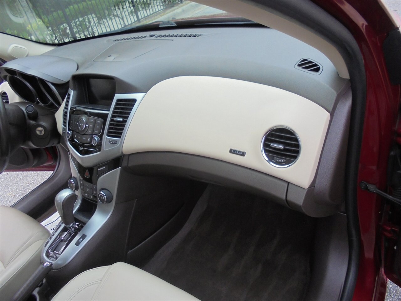 2014 Chevrolet Cruze 2LT Auto  Premium - Photo 42 - Deland, FL 32720
