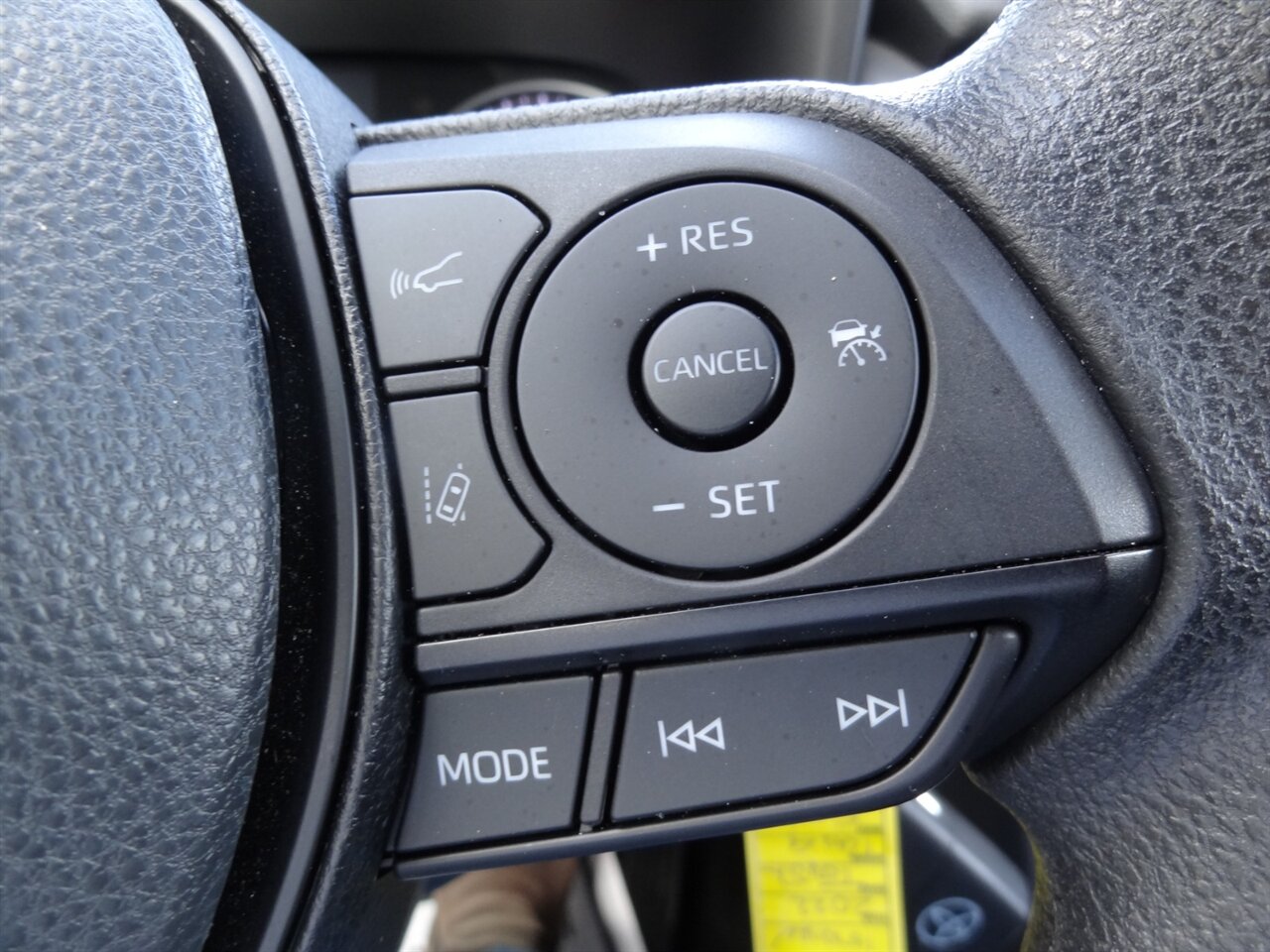 2022 Toyota RAV4 LE - Photo 47 - Deland, FL 32720