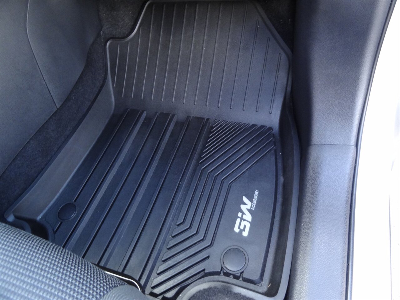 2022 Toyota RAV4 LE - Photo 40 - Deland, FL 32720