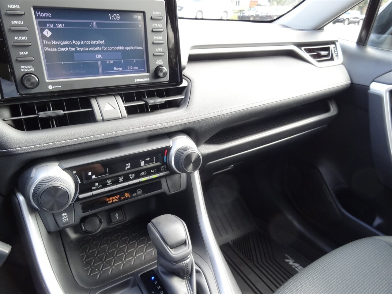 2022 Toyota RAV4 LE - Photo 58 - Deland, FL 32720