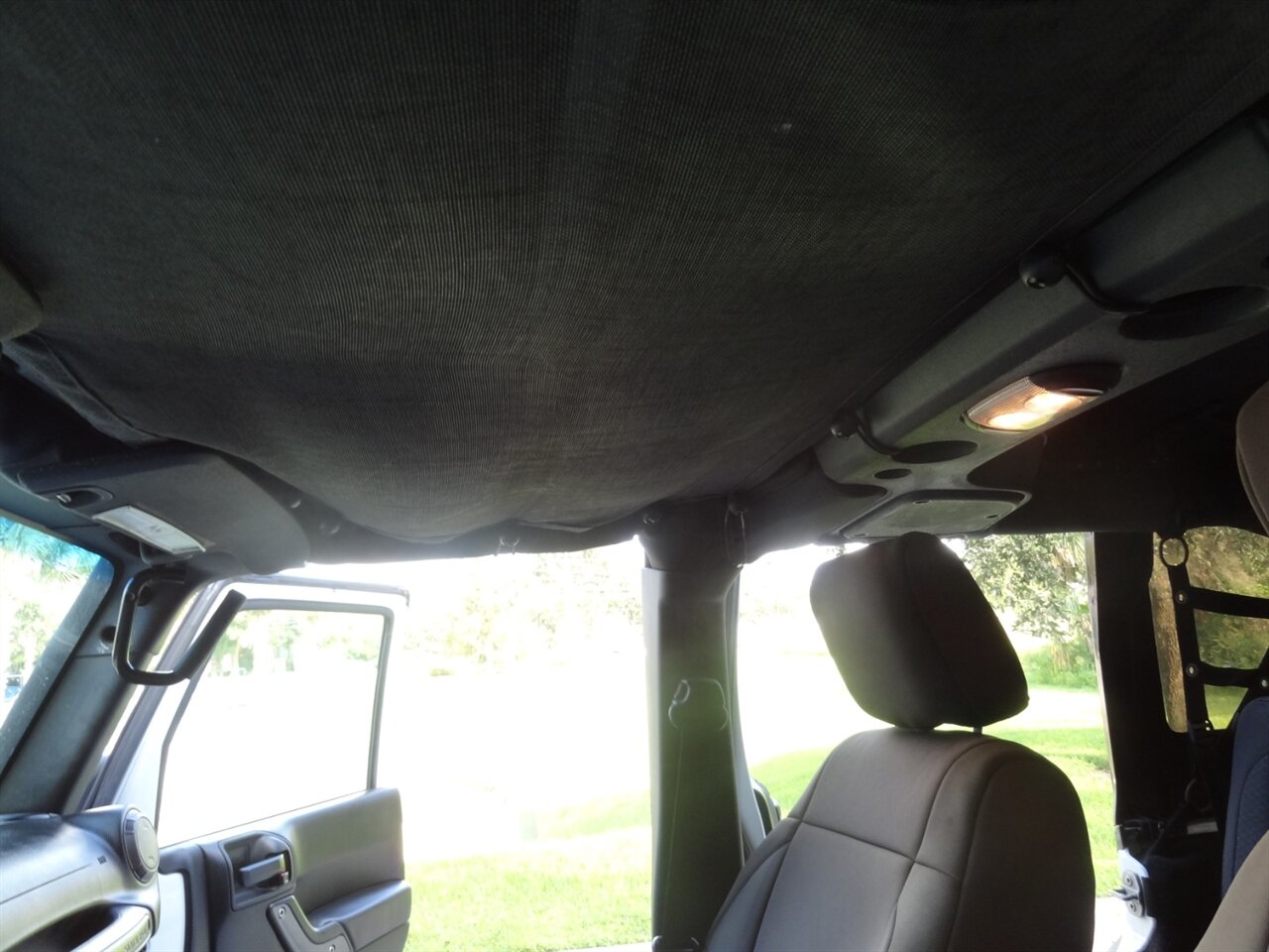 2016 Jeep Wrangler Unlimited Sport 4X4 - Photo 42 - Deland, FL 32720