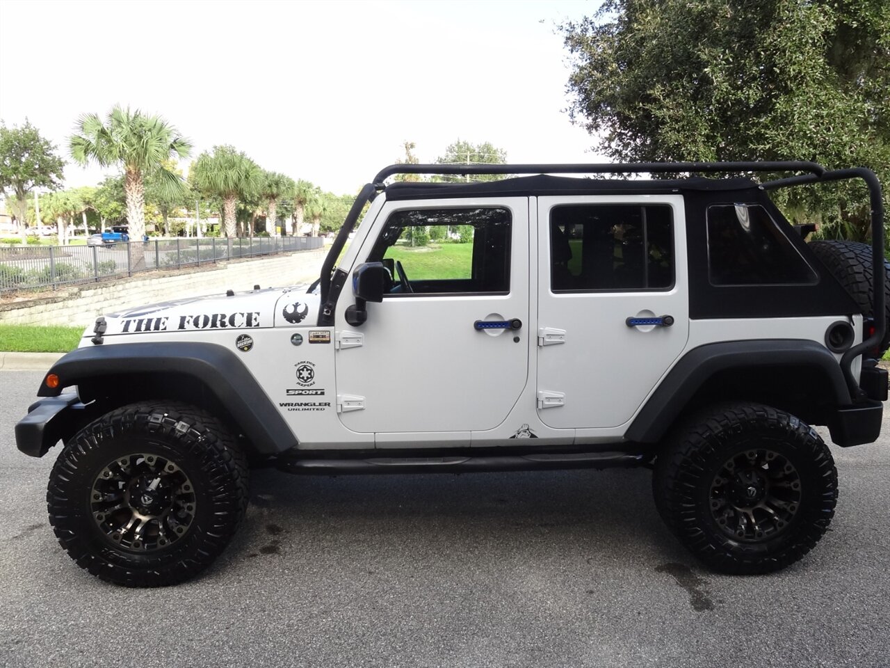 2016 Jeep Wrangler Unlimited Sport 4X4 - Photo 20 - Deland, FL 32720