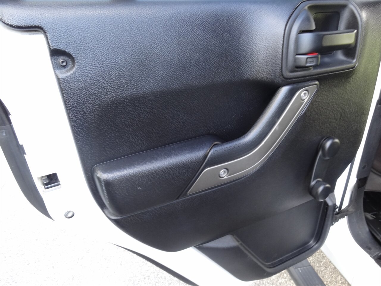 2016 Jeep Wrangler Unlimited Sport 4X4 - Photo 45 - Deland, FL 32720