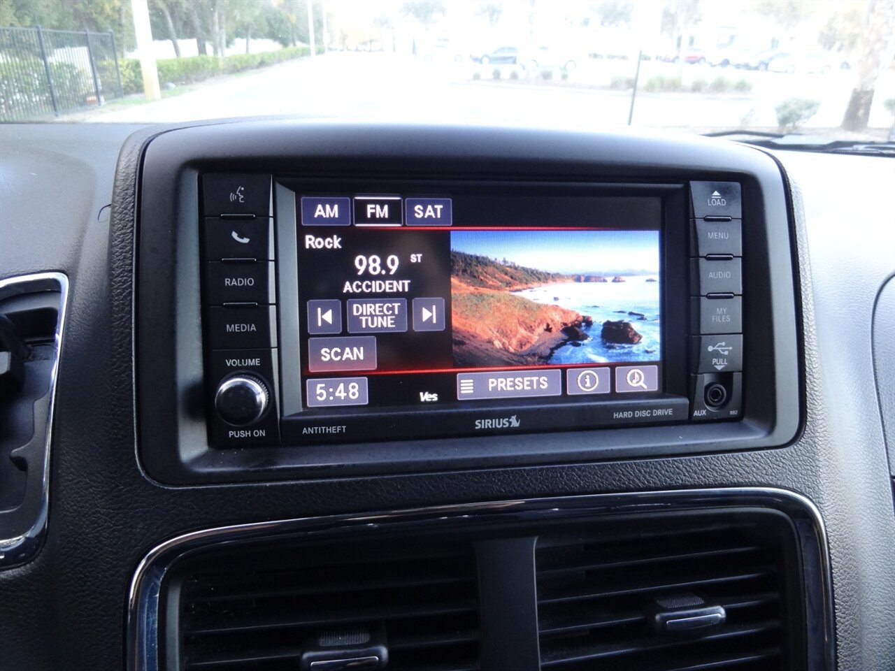 2019 Dodge Grand Caravan SE  Rear DVD entertainment - Photo 46 - Deland, FL 32720