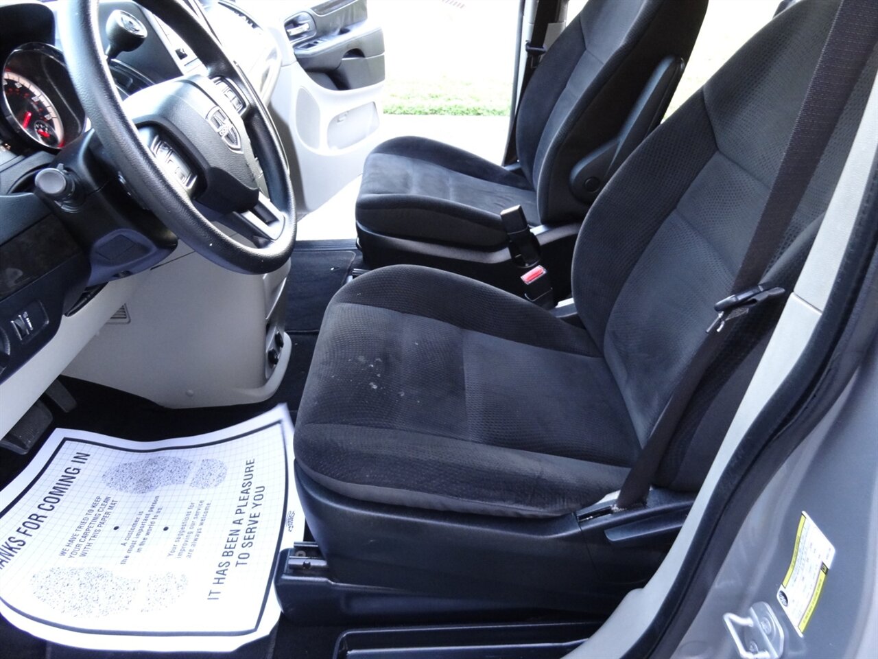 2019 Dodge Grand Caravan SE  Rear DVD entertainment - Photo 27 - Deland, FL 32720