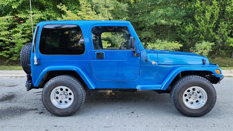 1997 Jeep Wrangler SE   - Photo 2 - Manassas, VA 20112