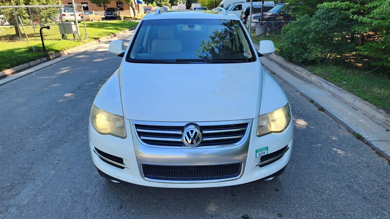 2008 Volkswagen Touareg 2 V8 FSI   - Photo 2 - Manassas, VA 20112