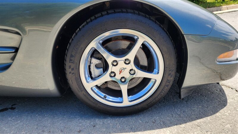 2003 Chevrolet Corvette   - Photo 12 - Manassas, VA 20112