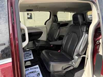 2018 Chrysler Pacifica Touring L - Photo 14 - Roosevelt, UT 84066