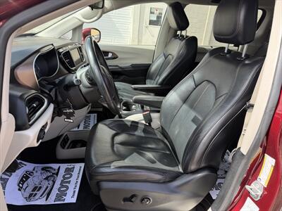 2018 Chrysler Pacifica Touring L - Photo 6 - Roosevelt, UT 84066