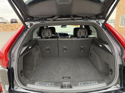2024 Cadillac XT4 Premium Luxury   - Photo 5 - Roosevelt, UT 84066