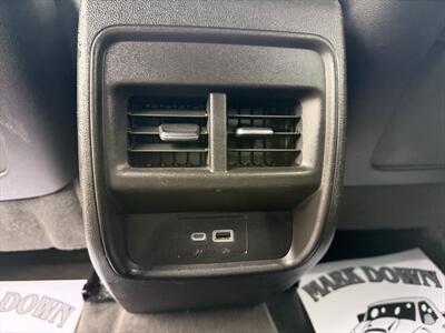 2024 Cadillac XT4 Premium Luxury   - Photo 18 - Roosevelt, UT 84066