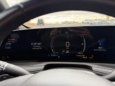 2024 Cadillac XT4 Premium Luxury   - Photo 11 - Roosevelt, UT 84066