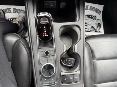 2024 Cadillac XT4 Premium Luxury   - Photo 13 - Roosevelt, UT 84066