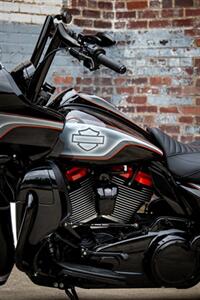 2022 Harley-Davidson Custom CUSTOM ROAD GLIDE   - Photo 13 - Orlando, FL 32820