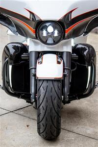 2021 Harley-Davidson Touring CUSTOM STREET GLIDE ULTRA CONVERTIBLE   - Photo 12 - Orlando, FL 32820