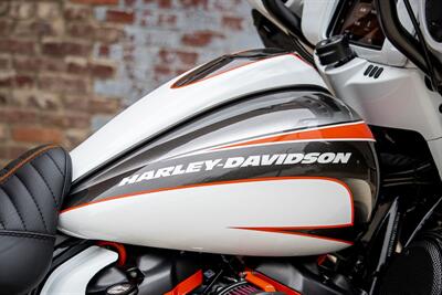 2021 Harley-Davidson Touring CUSTOM STREET GLIDE ULTRA CONVERTIBLE   - Photo 16 - Orlando, FL 32820