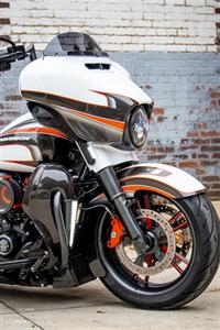 2021 Harley-Davidson Touring CUSTOM STREET GLIDE ULTRA CONVERTIBLE   - Photo 24 - Orlando, FL 32820