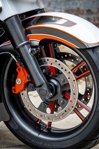 2021 Harley-Davidson Touring CUSTOM STREET GLIDE ULTRA CONVERTIBLE   - Photo 20 - Orlando, FL 32820