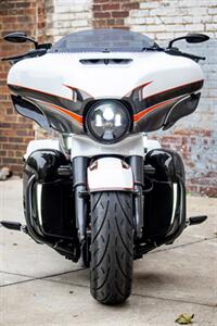 2021 Harley-Davidson Touring CUSTOM STREET GLIDE ULTRA CONVERTIBLE   - Photo 13 - Orlando, FL 32820