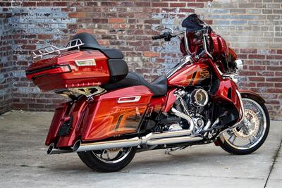 2021 Harley-Davidson Custom CUSTOM ULTRA LIMITED  STREET SLEEPER - Photo 3 - Orlando, FL 32820