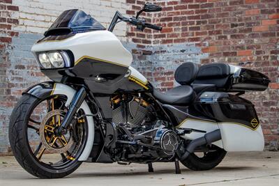 2022 Harley-Davidson Custom CUSTOM ROAD GLIDE  GOLD MEMBER - Photo 1 - Orlando, FL 32820