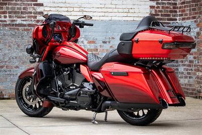 2021 Harley-Davidson Touring CUSTOM ULTRA LIMITED  SANGRIA FADE