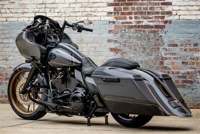 2023 Harley-Davidson Touring CUSTOM ROAD GLIDE ST   - Photo 2 - Orlando, FL 32820