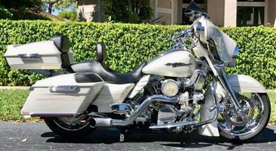 2014 Harley-Davidson Custom CUSTOM ROAD GLIDE SPECIAL  