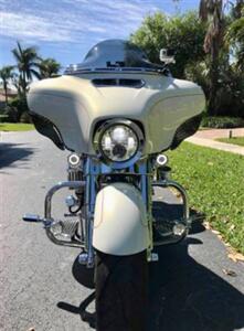 2014 Harley-Davidson Custom CUSTOM ROAD GLIDE SPECIAL   - Photo 2 - Orlando, FL 32820