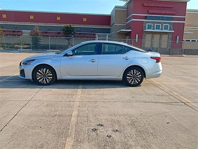 2023 Nissan Altima 2.5 SV   - Photo 3 - Houston, TX 77082