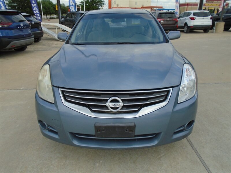 2011 Nissan Altima 2.5 - Photo 2 - Houston, TX 77082