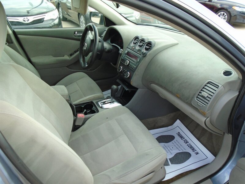 2011 Nissan Altima 2.5 - Photo 13 - Houston, TX 77082