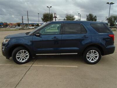 2017 Ford Explorer XLT - Photo 8 - Houston, TX 77082