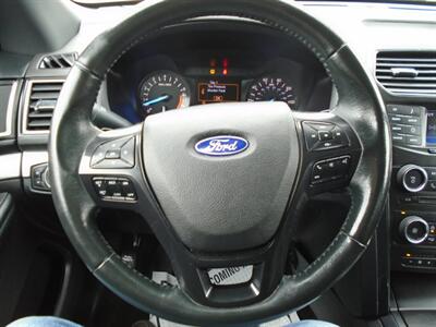 2017 Ford Explorer XLT - Photo 14 - Houston, TX 77082