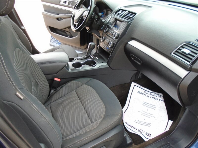 2017 Ford Explorer XLT - Photo 11 - Houston, TX 77082