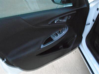 2016 Chevrolet Malibu LT   - Photo 9 - Houston, TX 77082